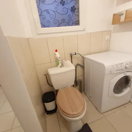Luxury Jacuzzi * קונפלן-סנט-הונורין