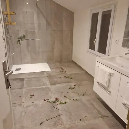 Luxury Jacuzzi לינה וארוחת בוקר *